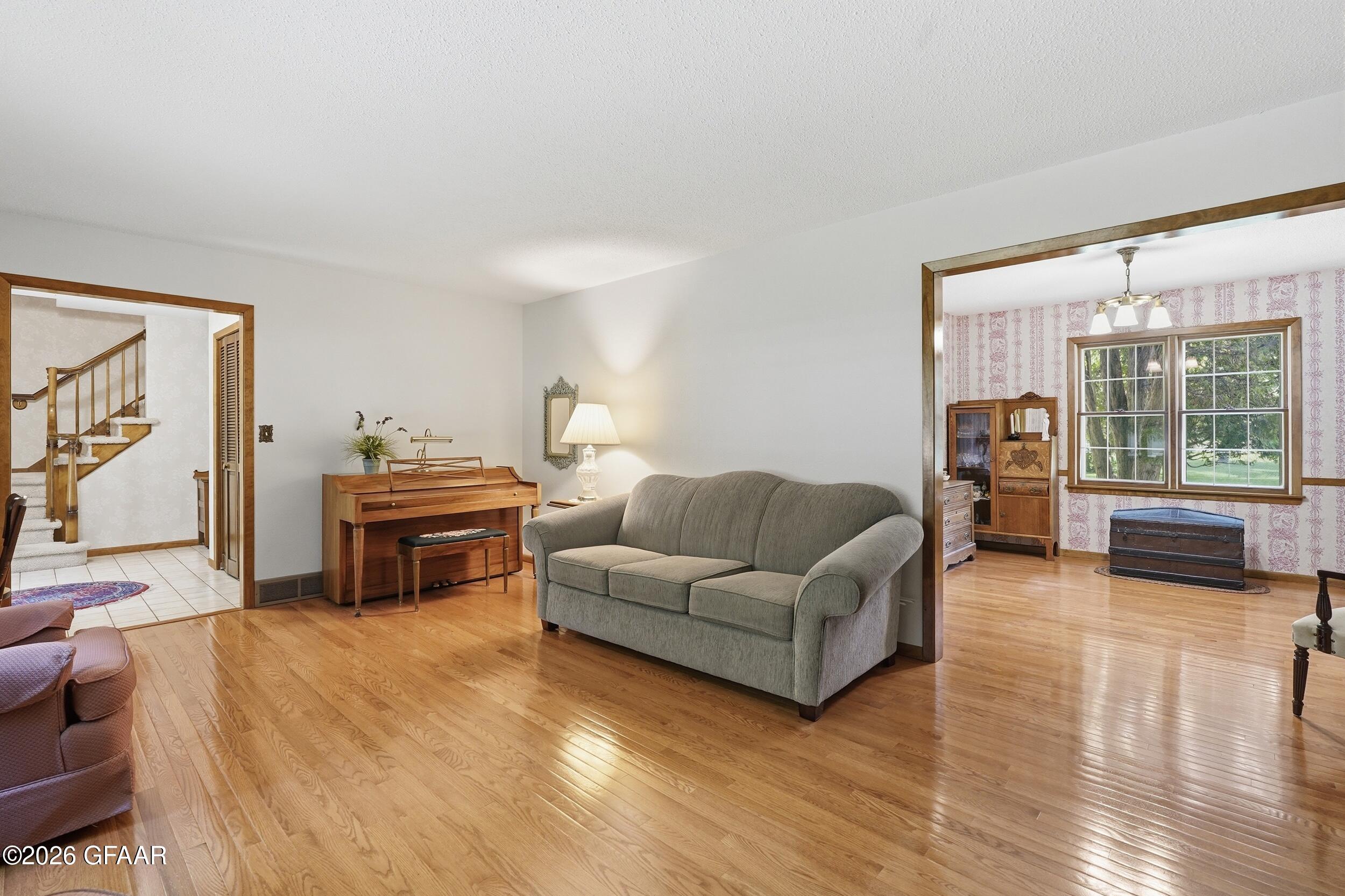 2604 BELMONT Road