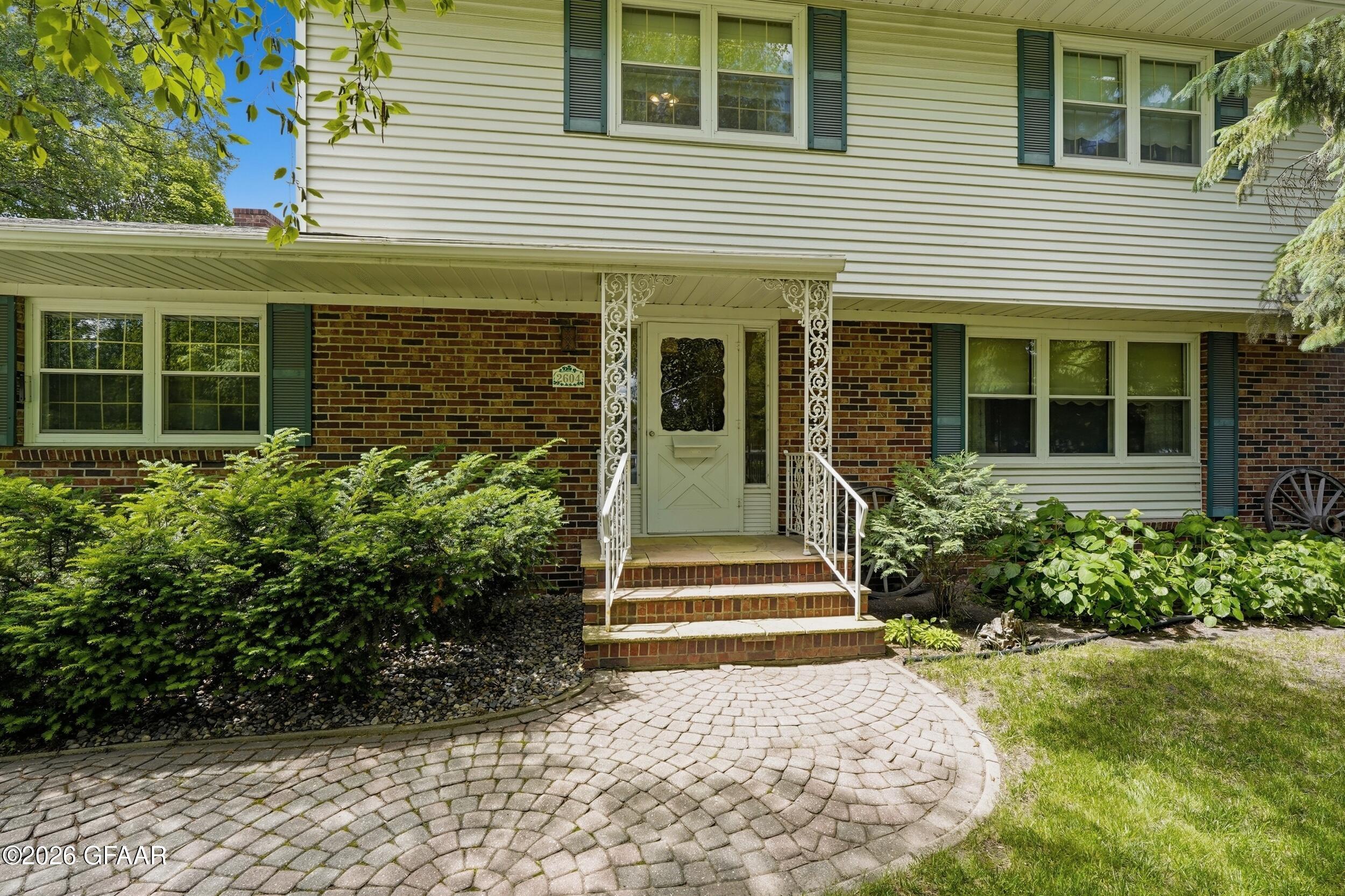 2604 BELMONT Road