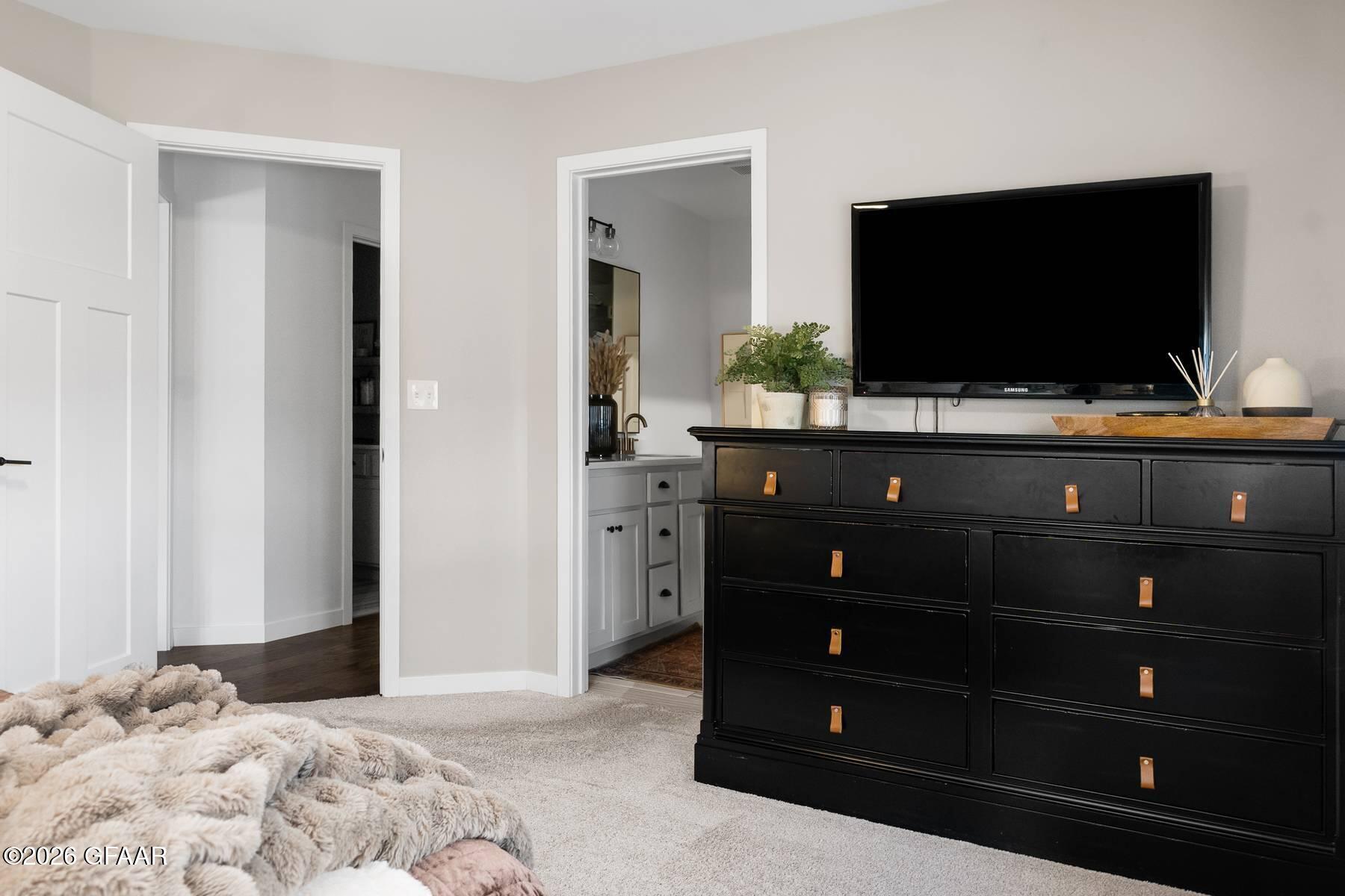 5983 PRAIRIEWOOD Drive