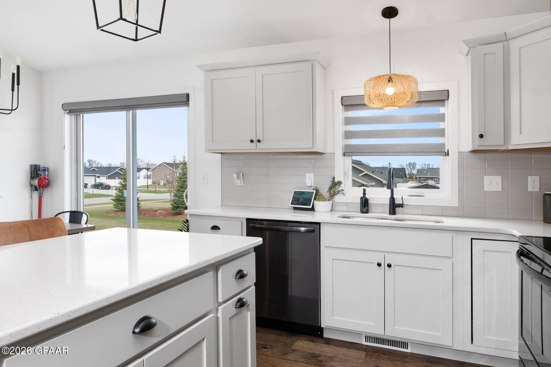 5983 PRAIRIEWOOD Drive