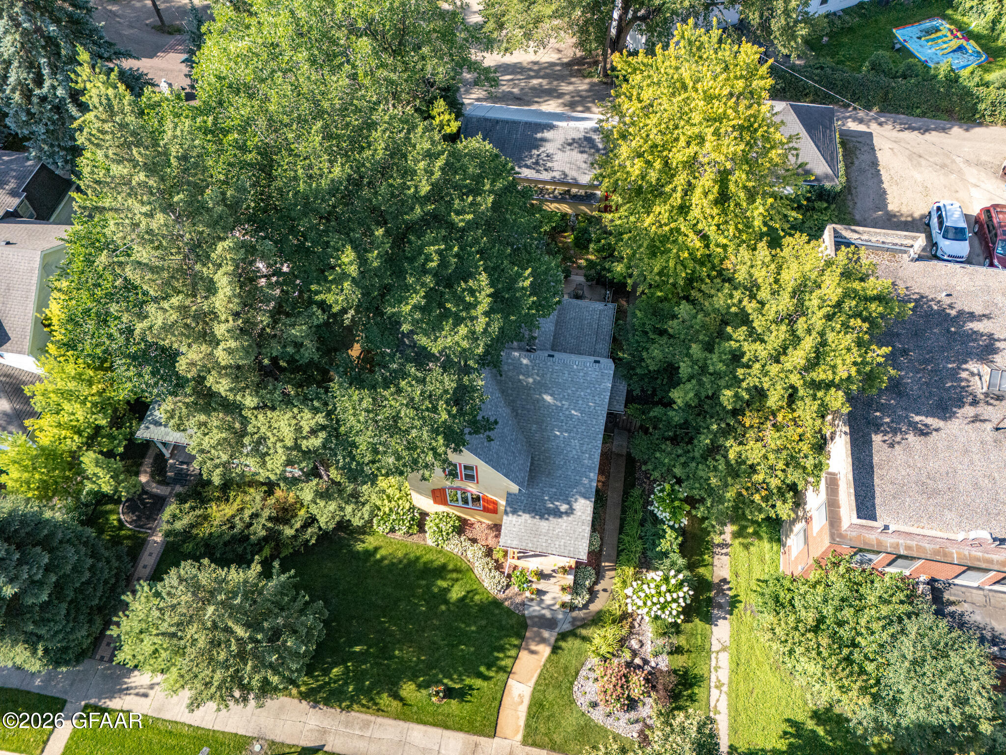 412 6TH Street
