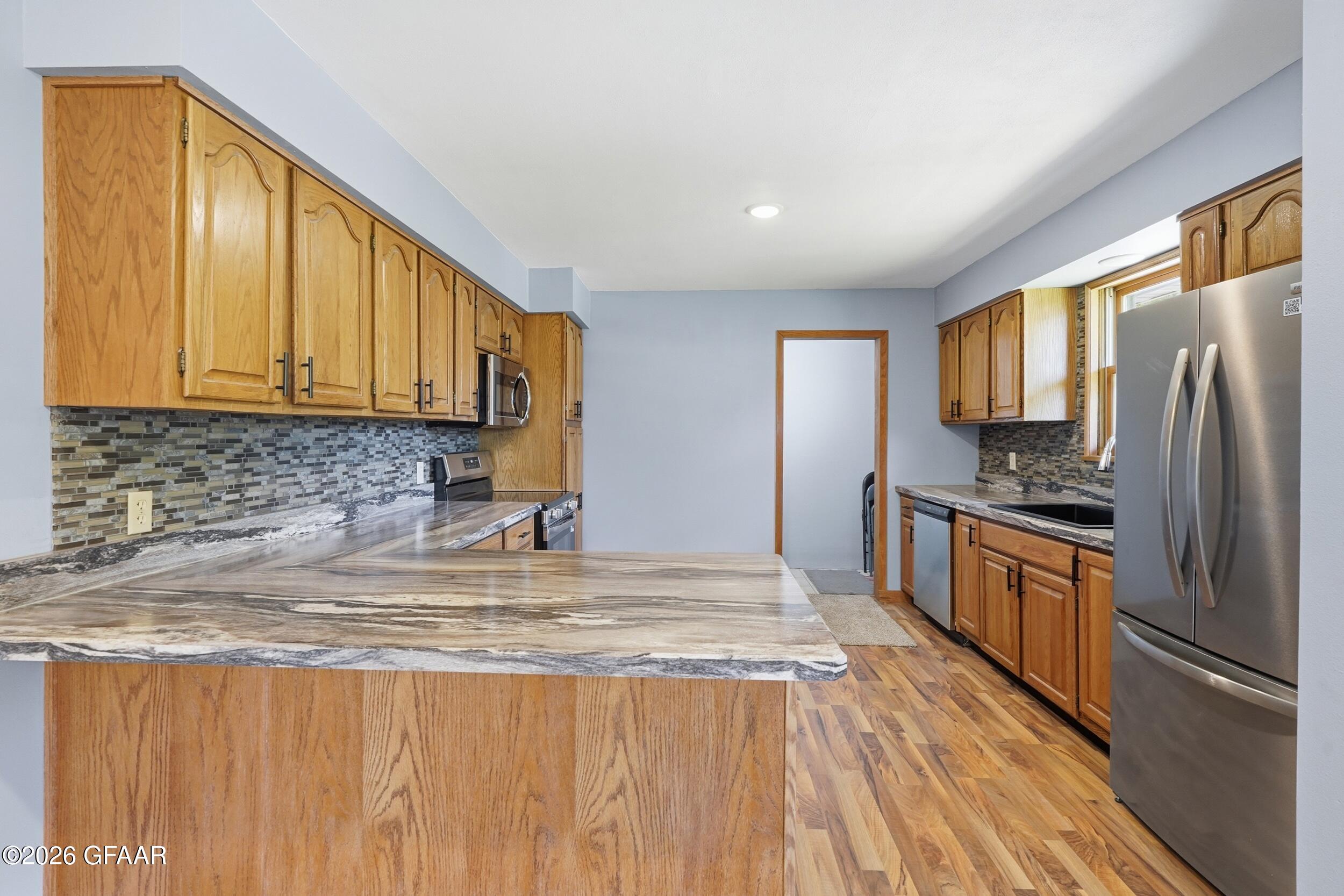 514 1ST Avenue NE