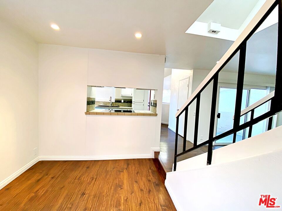 18411 Hatteras Street Unit: 244