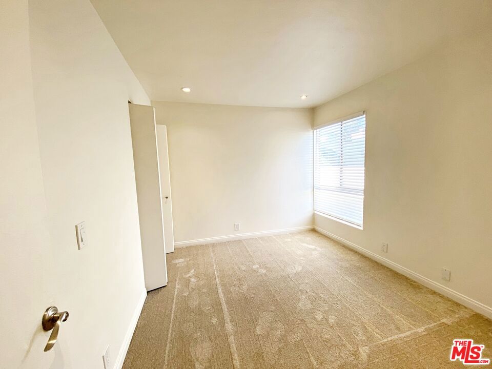 18411 Hatteras Street Unit: 244