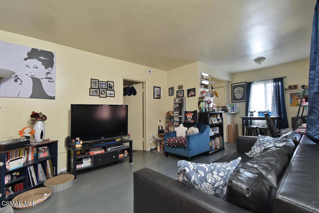 1041 Wilcox Avenue