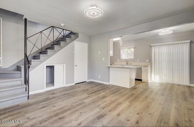 4451 W Rosecrans Avenue