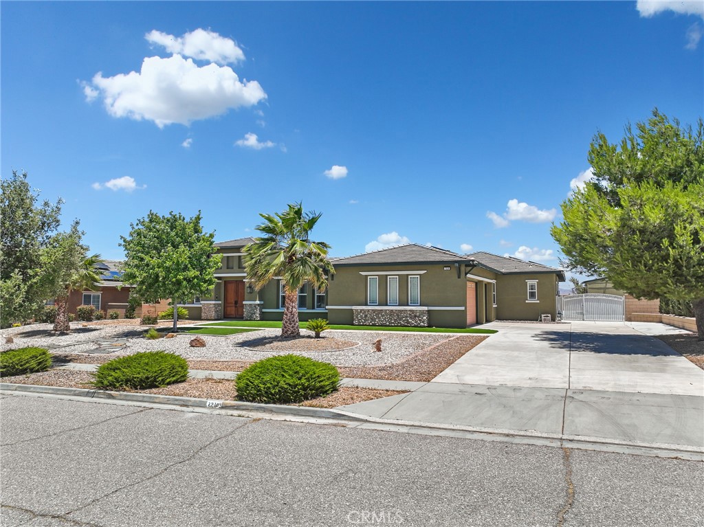 7219 Evening Star Rose Court
