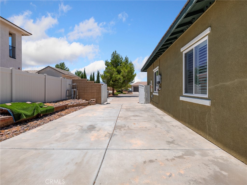 7219 Evening Star Rose Court
