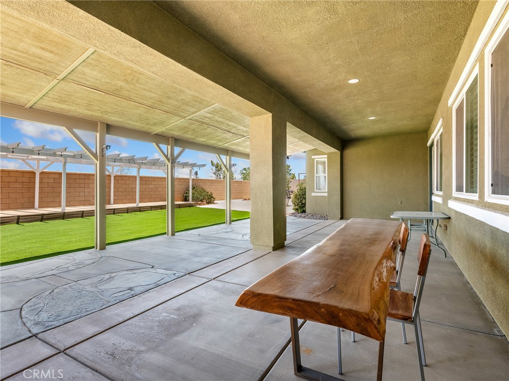 7219 Evening Star Rose Court