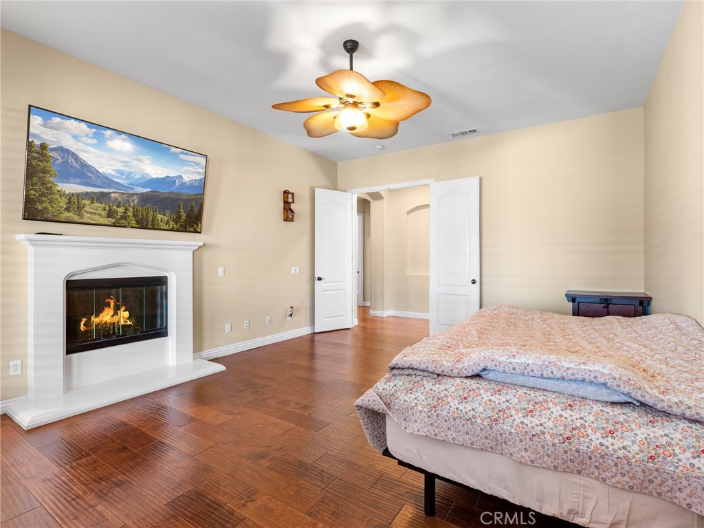 7219 Evening Star Rose Court