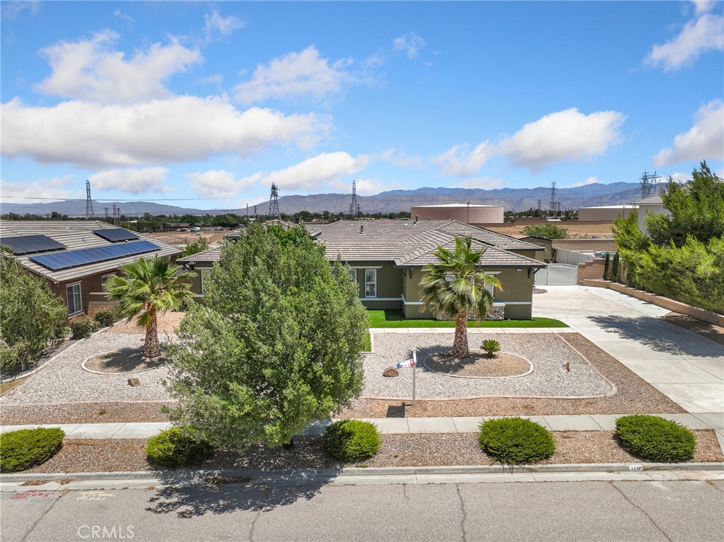 7219 Evening Star Rose Court