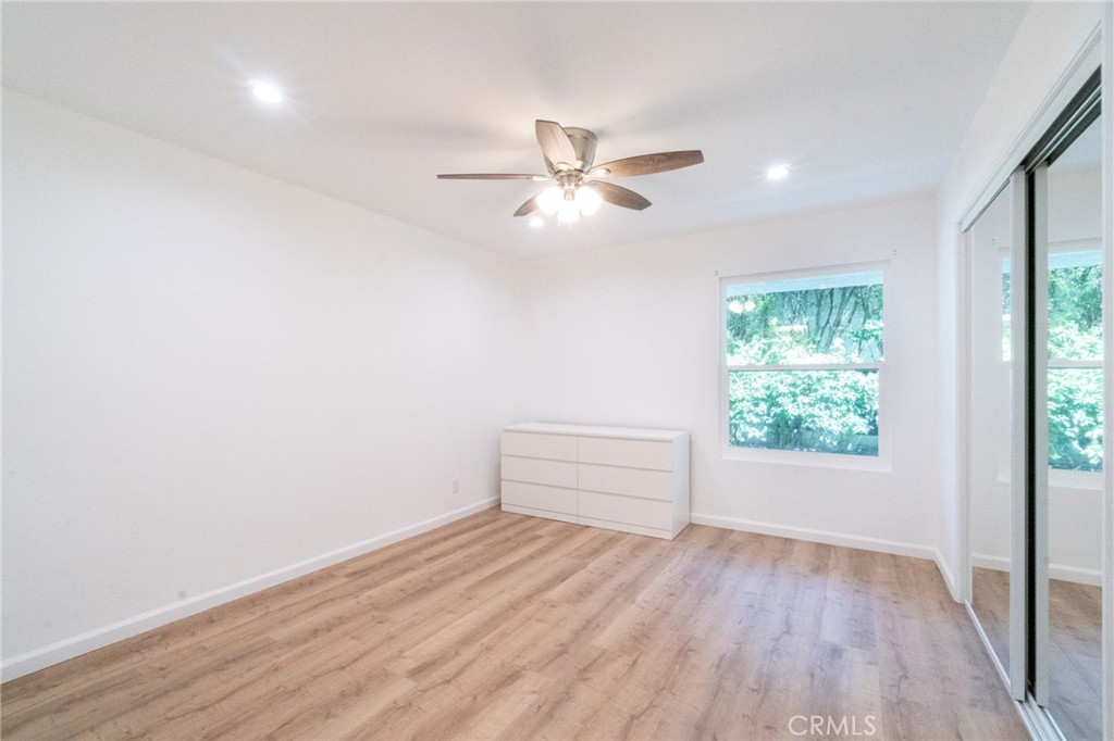 20134 Leadwell Street 114