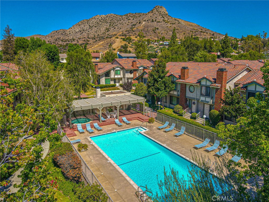 6861 Valley Circle Boulevard 13