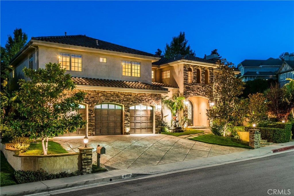 6167 Woodland View Drive