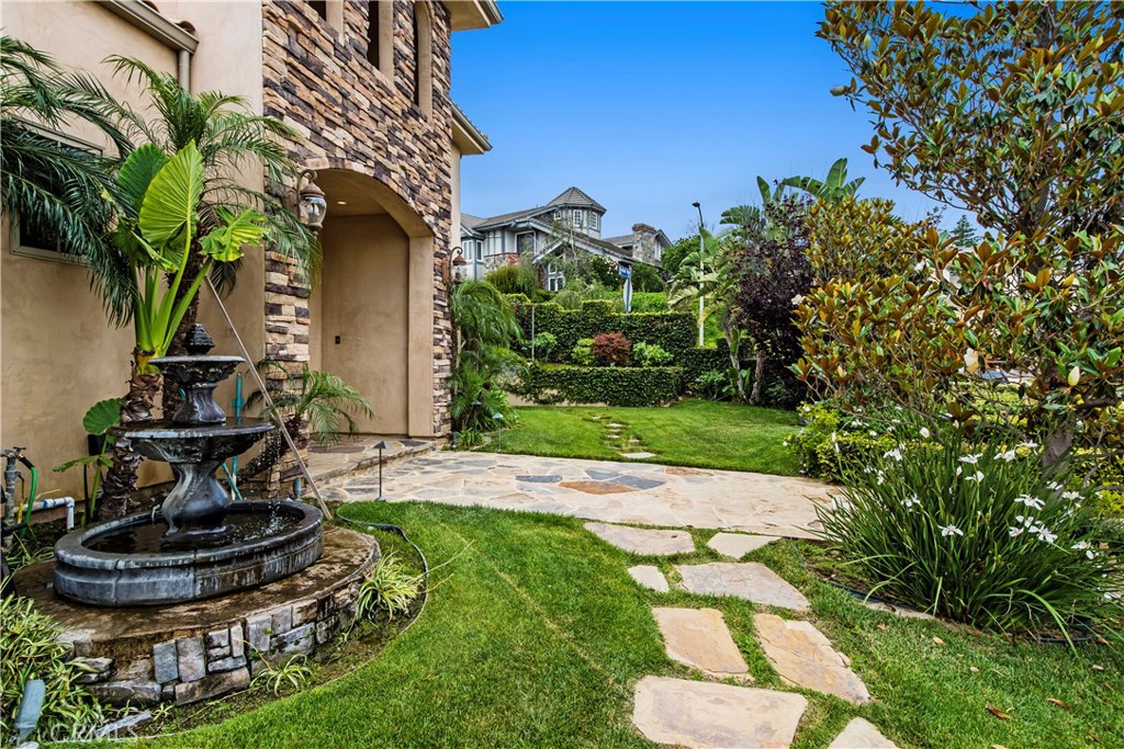6167 Woodland View Drive