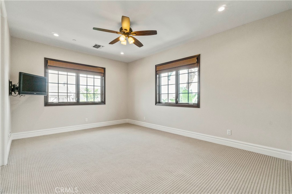 6167 Woodland View Drive