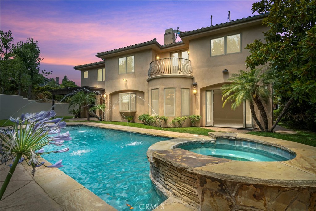 6167 Woodland View Drive