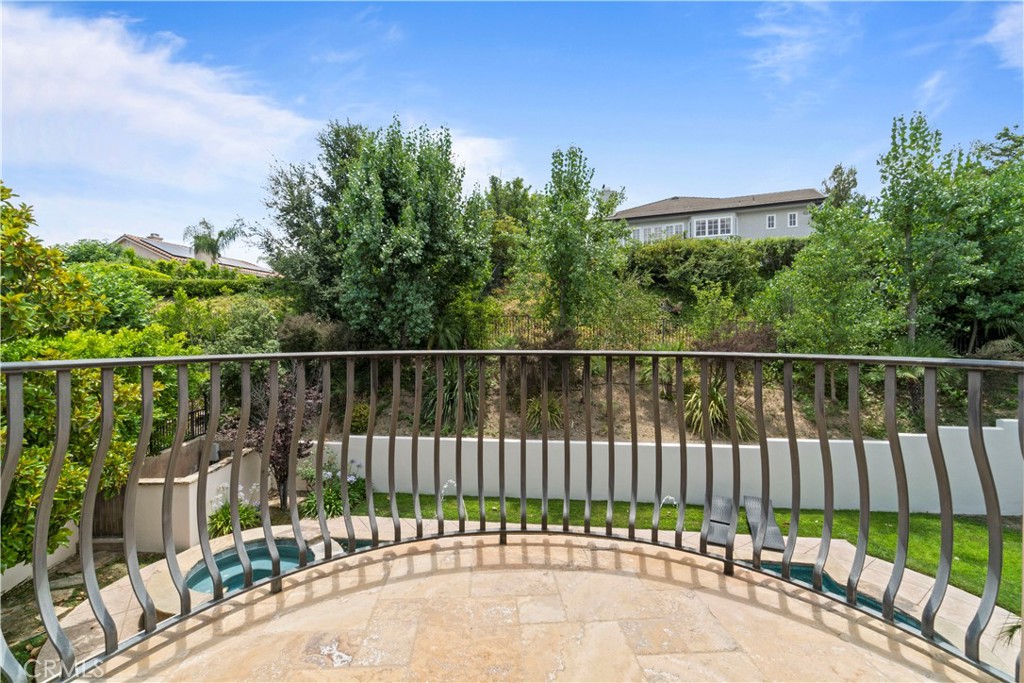 6167 Woodland View Drive