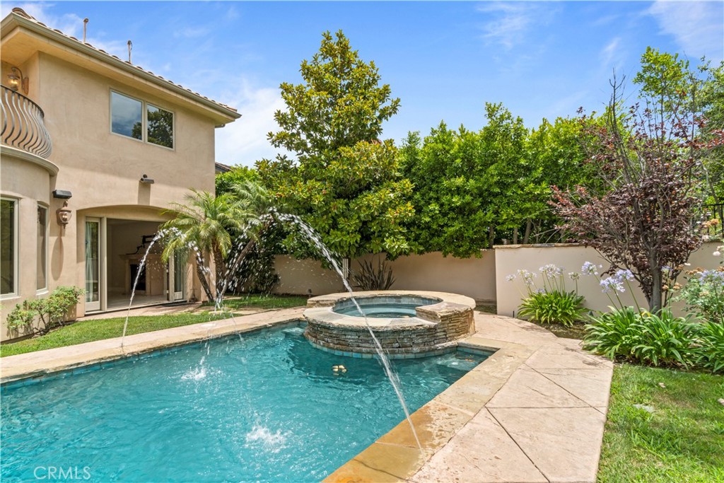 6167 Woodland View Drive