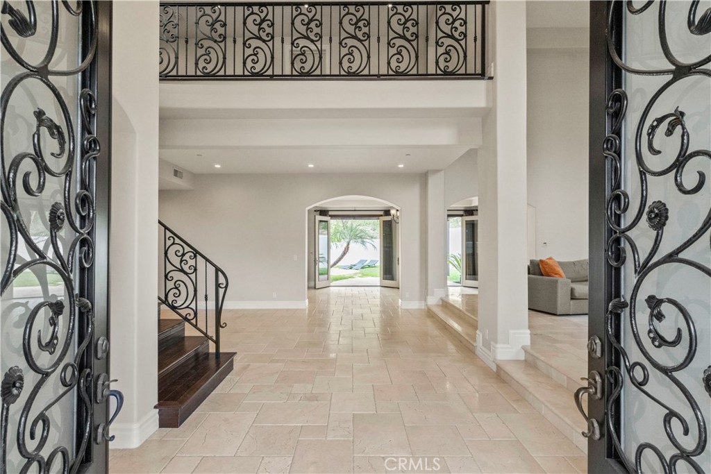 6167 Woodland View Drive
