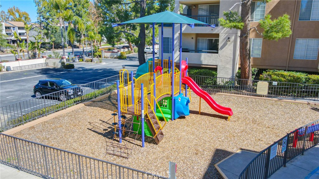 5535 Canoga Avenue 221