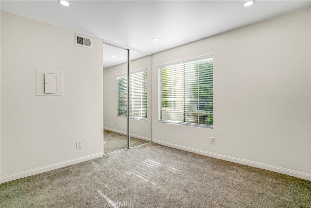 5535 Canoga Avenue 221