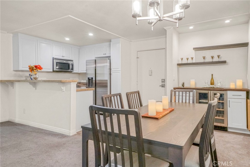 5535 Canoga Avenue 221