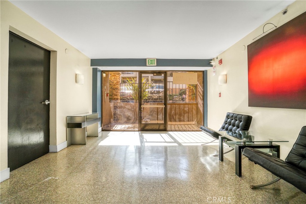 5535 Canoga Avenue 221