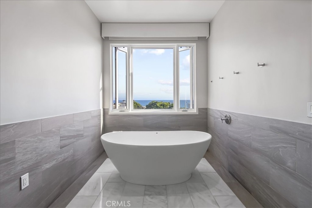 22065 Pacific Coast Hwy 3