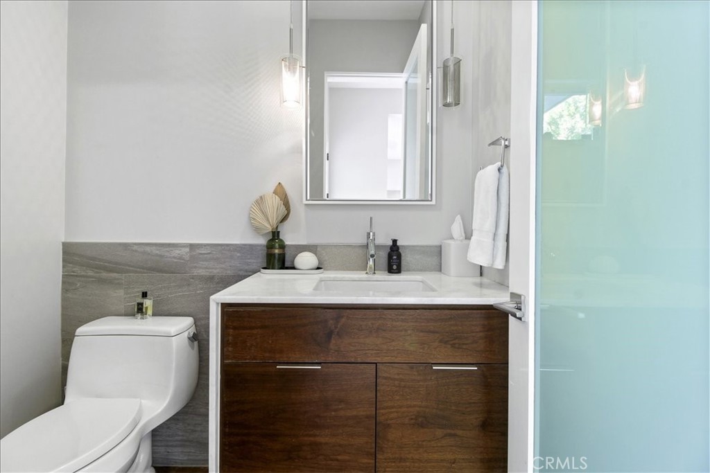 22065 Pacific Coast Hwy 3