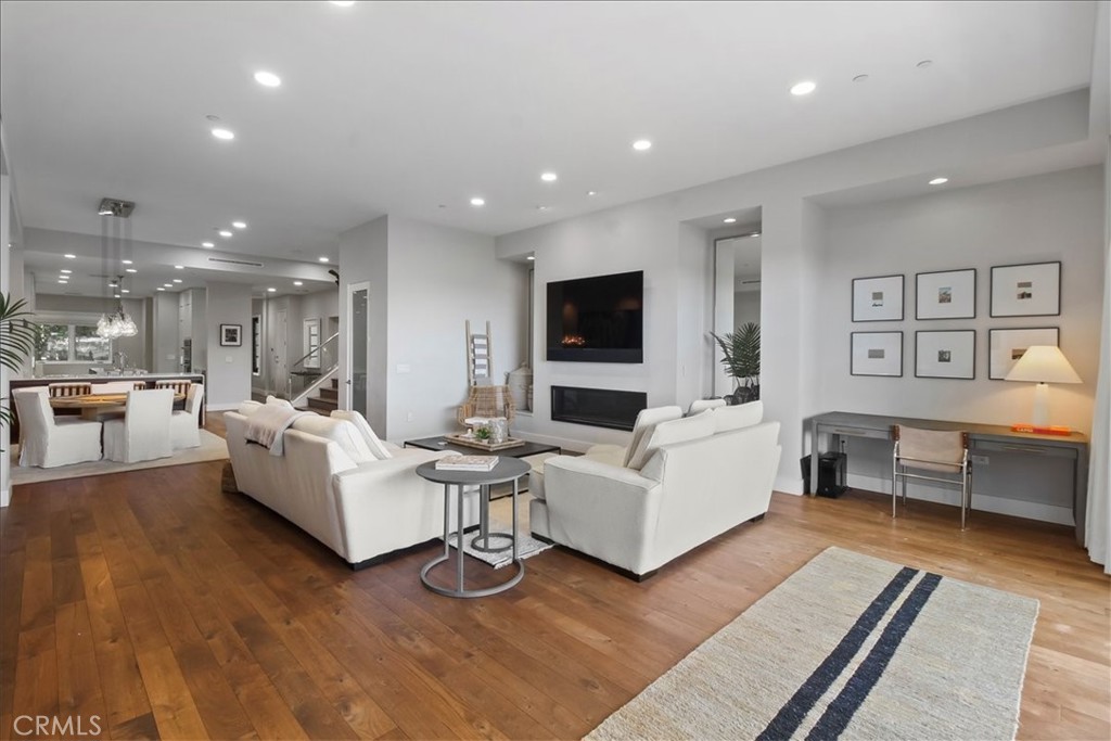 22065 Pacific Coast Hwy 3