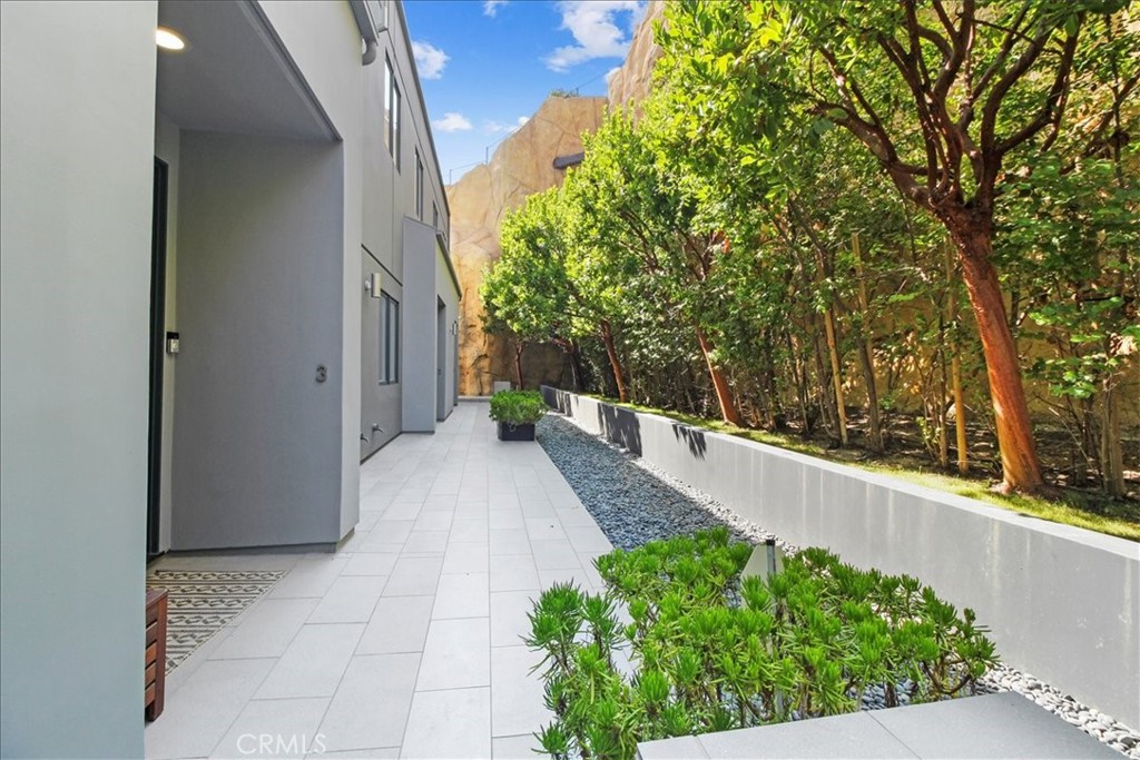 22065 Pacific Coast Hwy 3