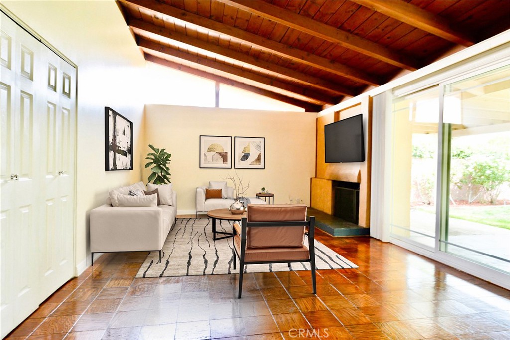 8512 Fullbright Avenue