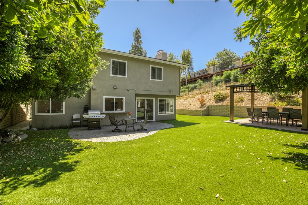 7101 Shadow Ridge Court