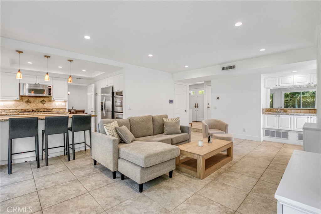 7101 Shadow Ridge Court