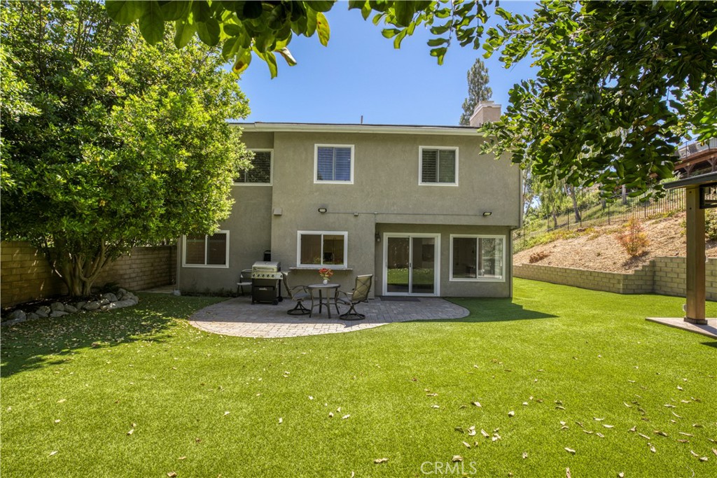 7101 Shadow Ridge Court