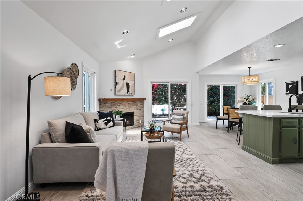 715 Oceanhill Drive