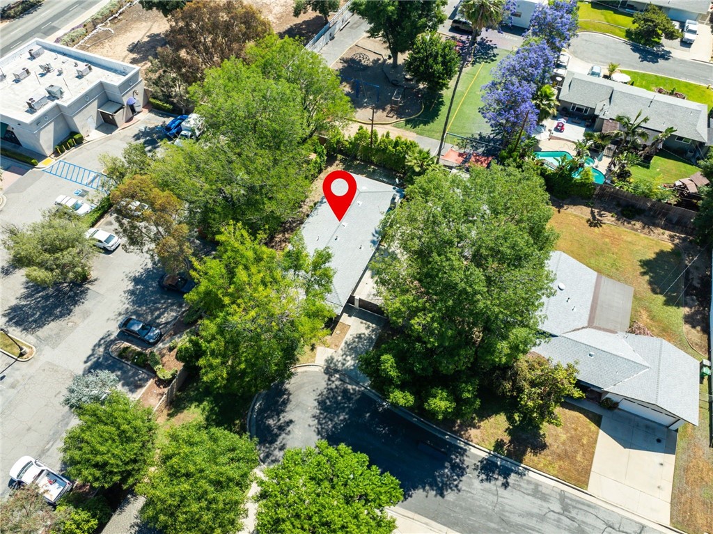 124 S Glengrove Avenue