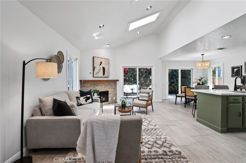 715 Oceanhill Drive