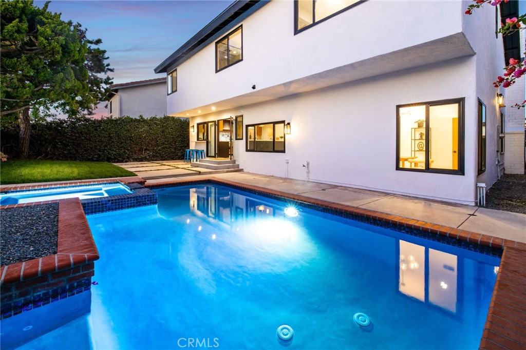 3889 Humboldt Drive