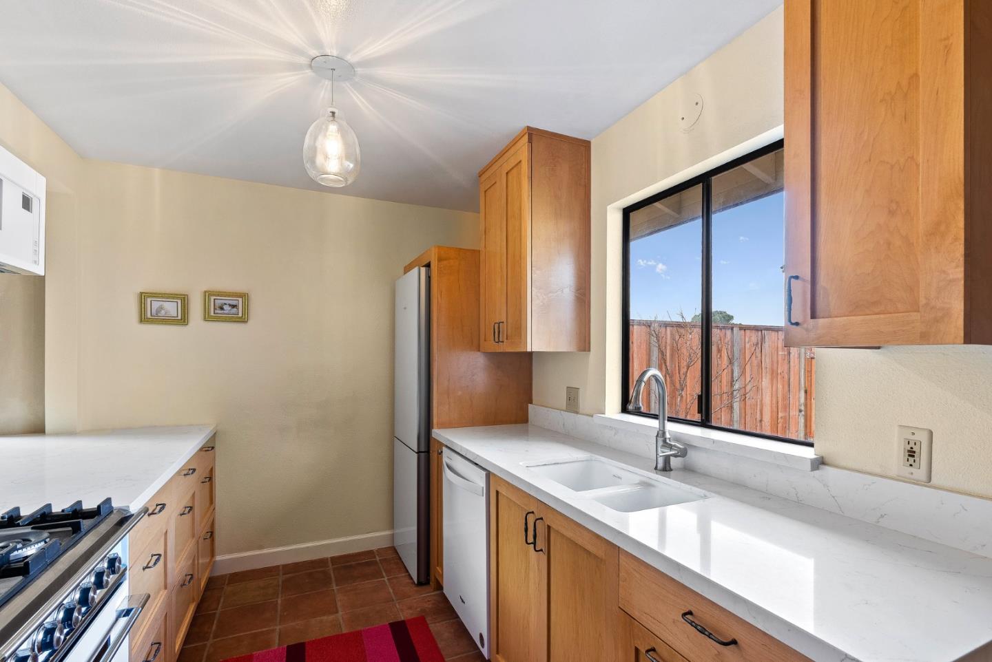 605 Sage CT