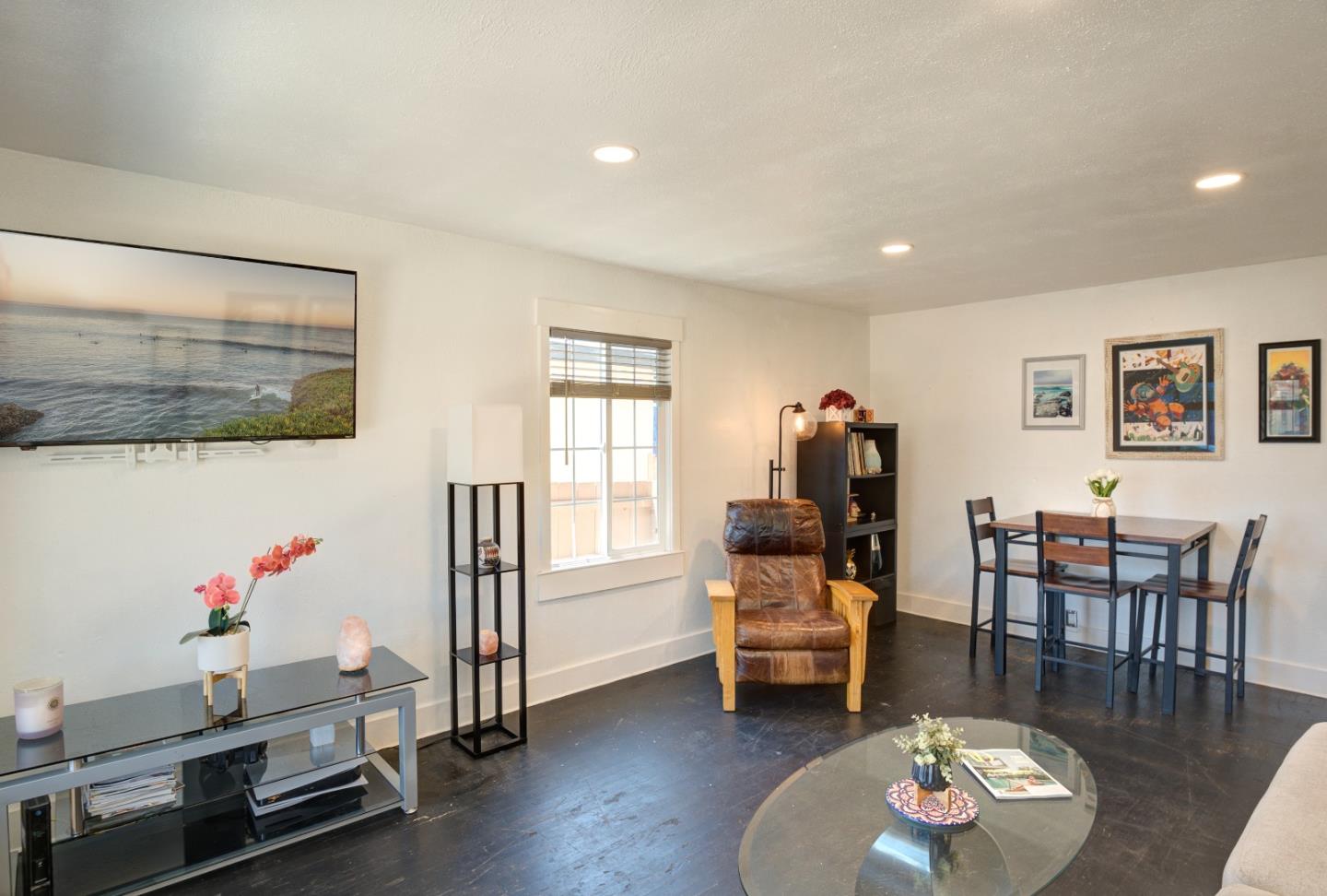 1163 Sonoma AVE