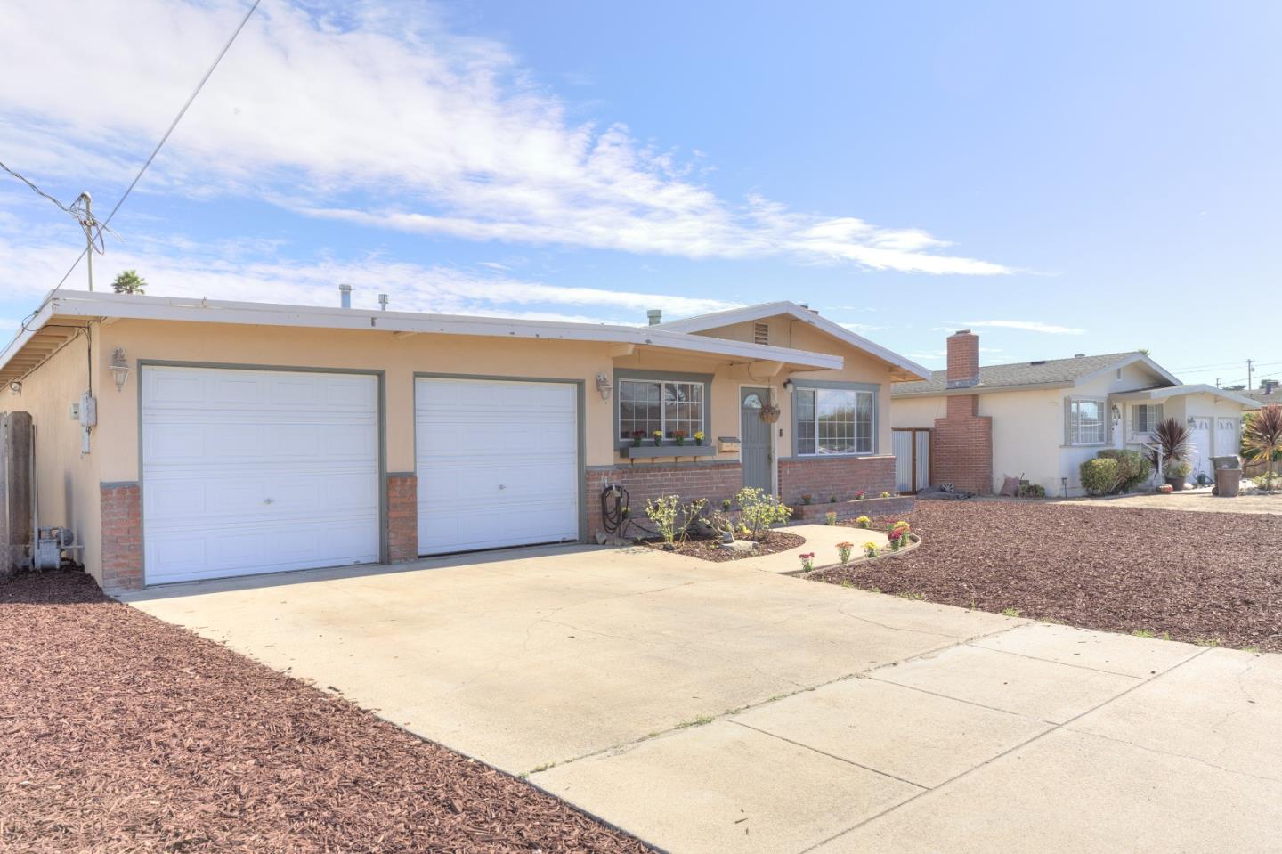 3106 Redwood CIR