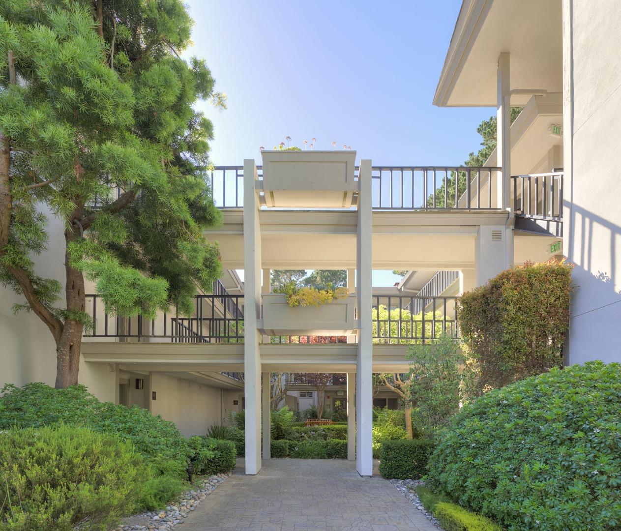 31 Ocean Pines LN 31