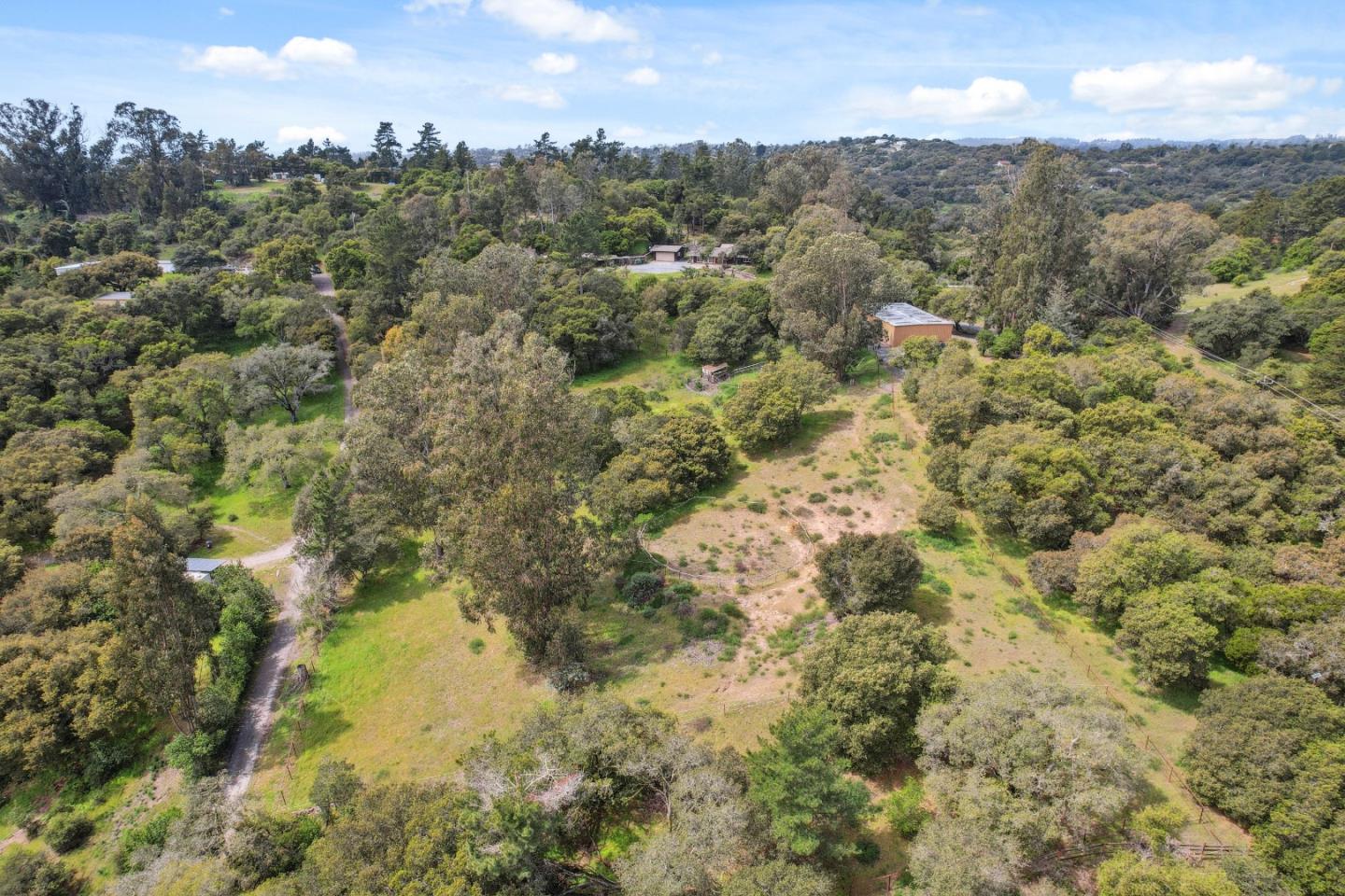 384 Crazy Horse Canyon RD