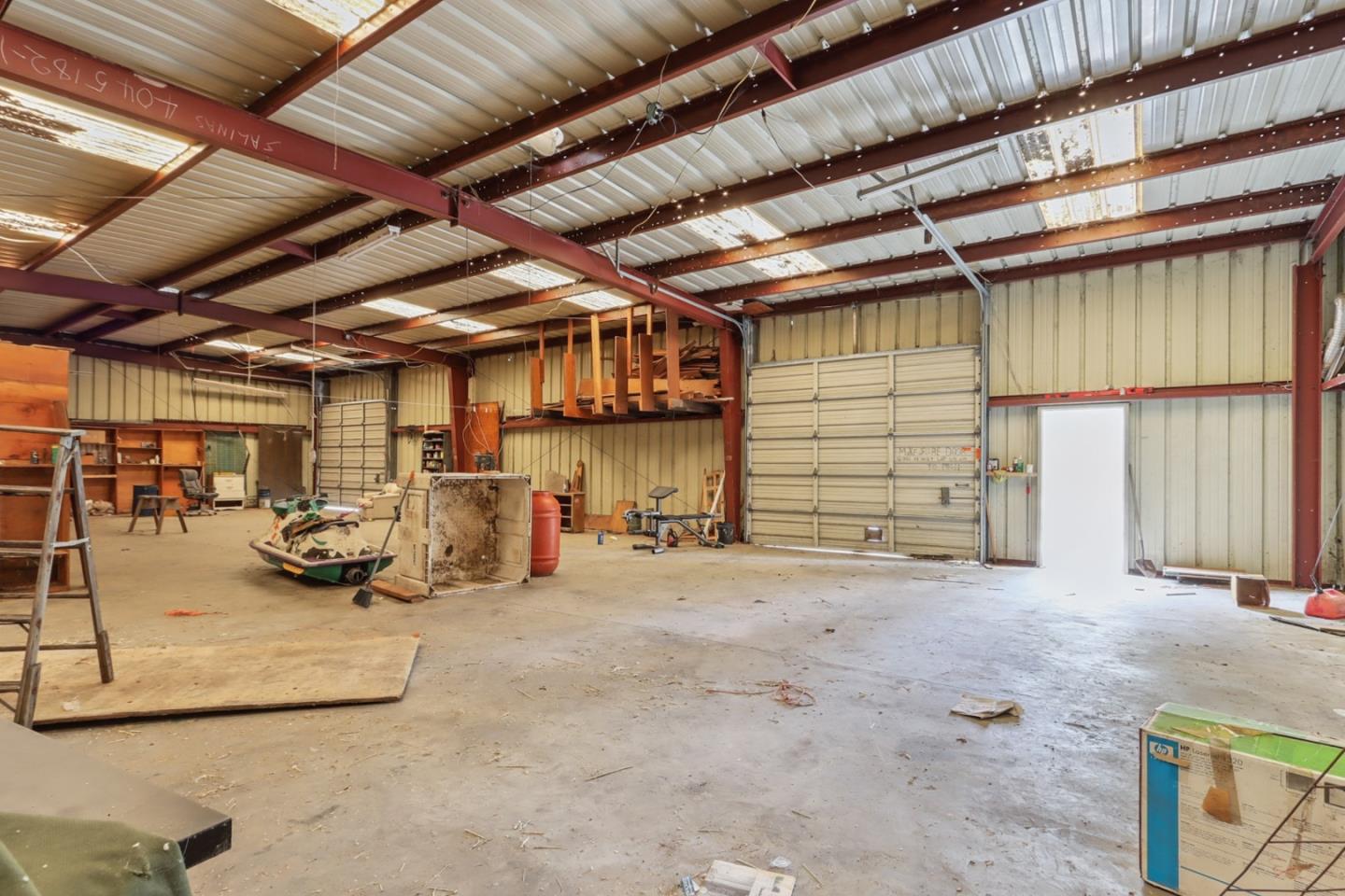 384 Crazy Horse Canyon RD