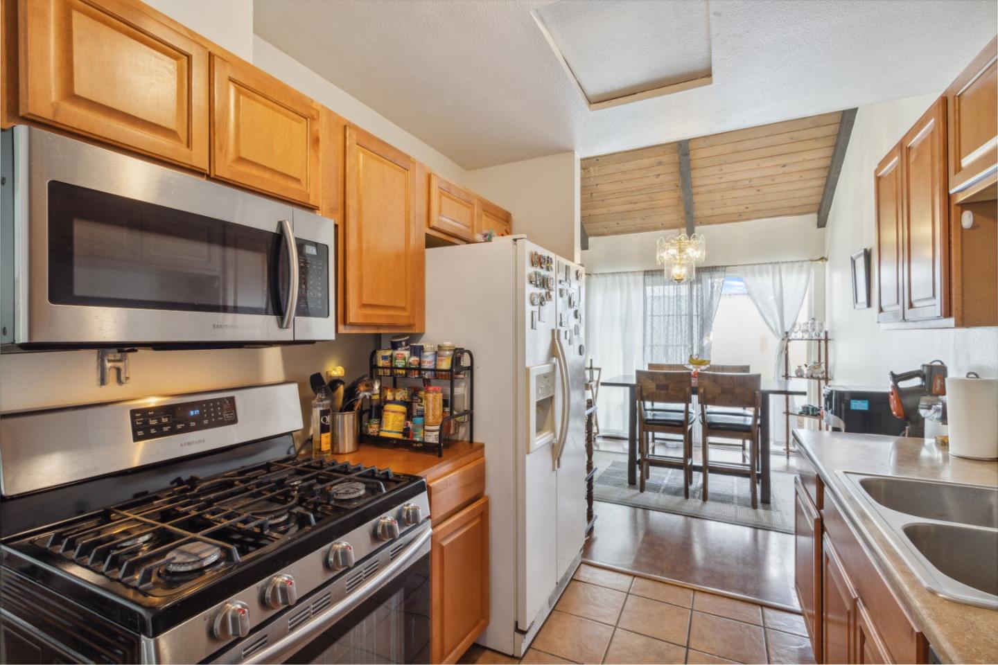724 Sherman CIR