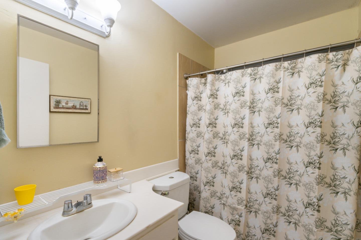 724 Sherman CIR