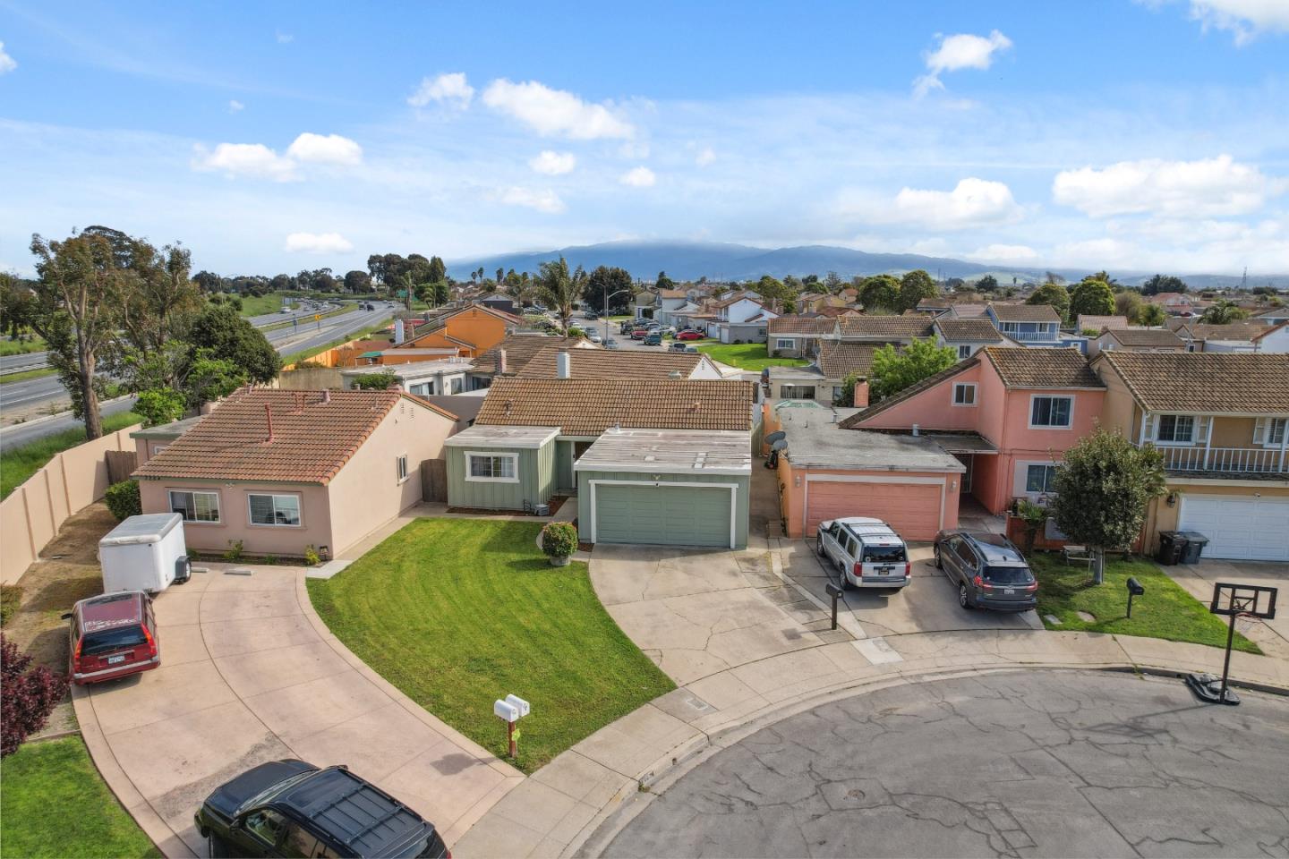 724 Sherman CIR