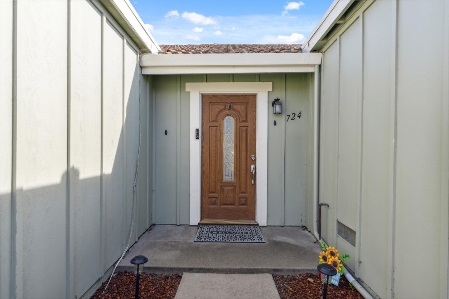 724 Sherman CIR